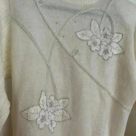 Vintage Knit Sweater Embroidered White Silver Floral Made in Italy Women's 12 - Picture 5 of 5